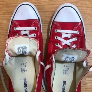 LOW Red Converse